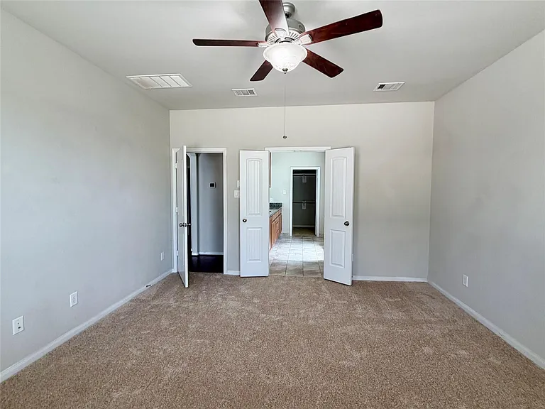 8002 Mesquite Hill Ln — Photo 13
