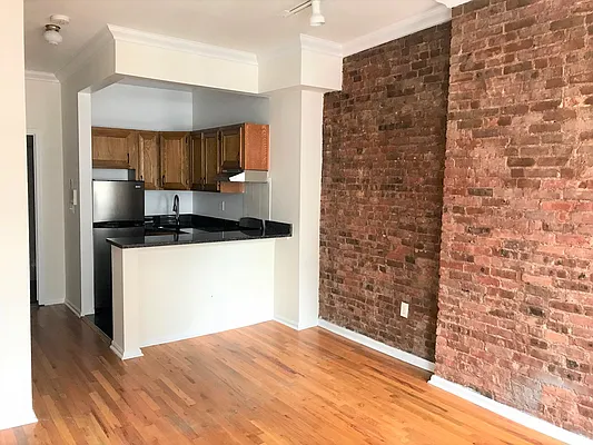 Living room, photo 2