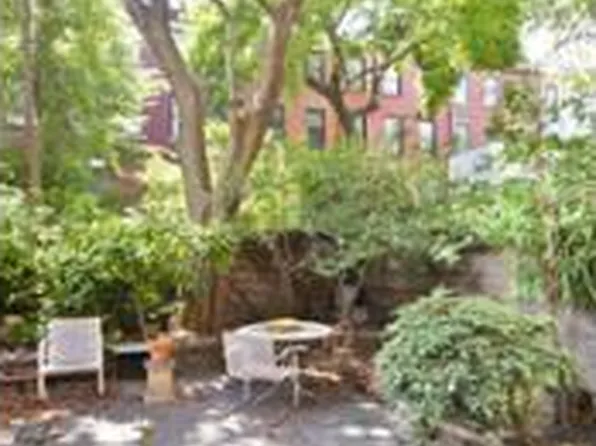 64 Perry Street image 1 of 5