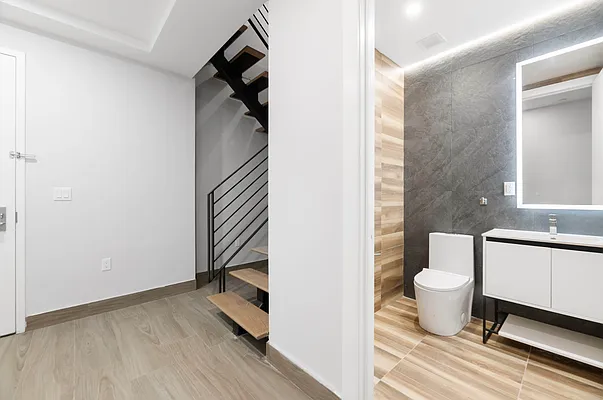 Rented by REAL New York | media 45