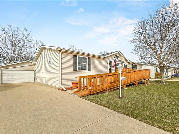 4th image of 5410 Autumnash Ln