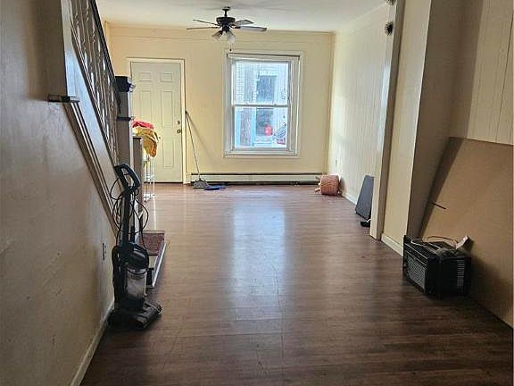 4th image of 141 W Green St