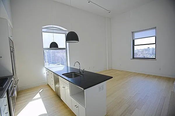 Rented by R New York | media 5