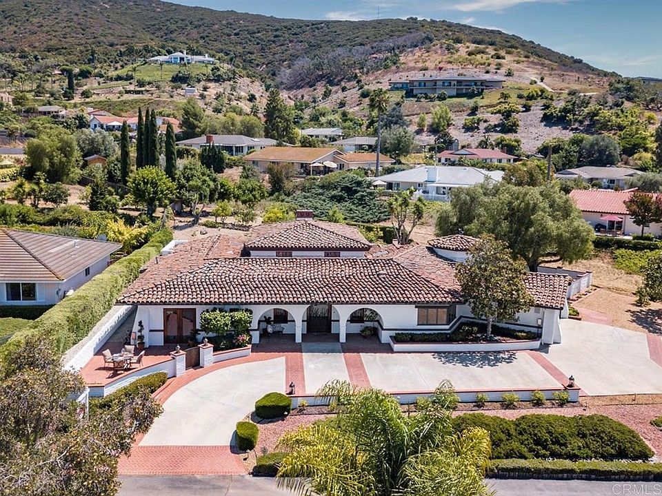 1st image of 1423 La Plaza Dr