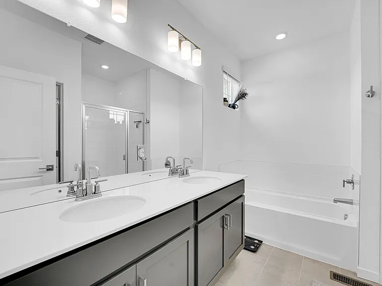 9719 Browns Peak Cir — Photo 18