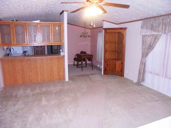 4th image of 1345 Lauren Dr