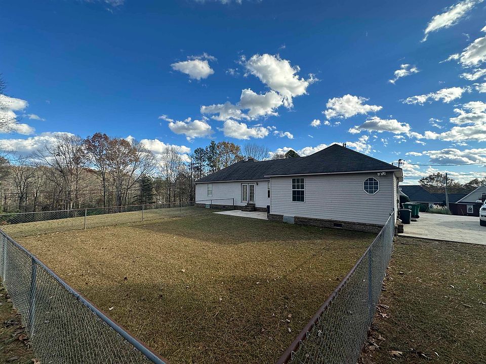 2nd image of 420 County Road 676