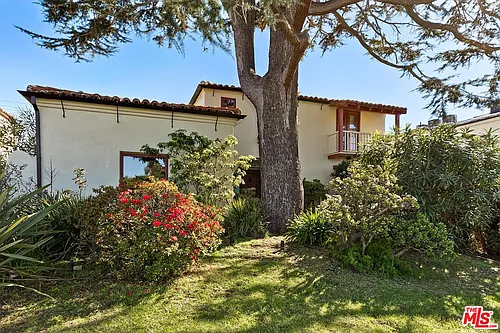1304 San Vicente Blvd Photo 1