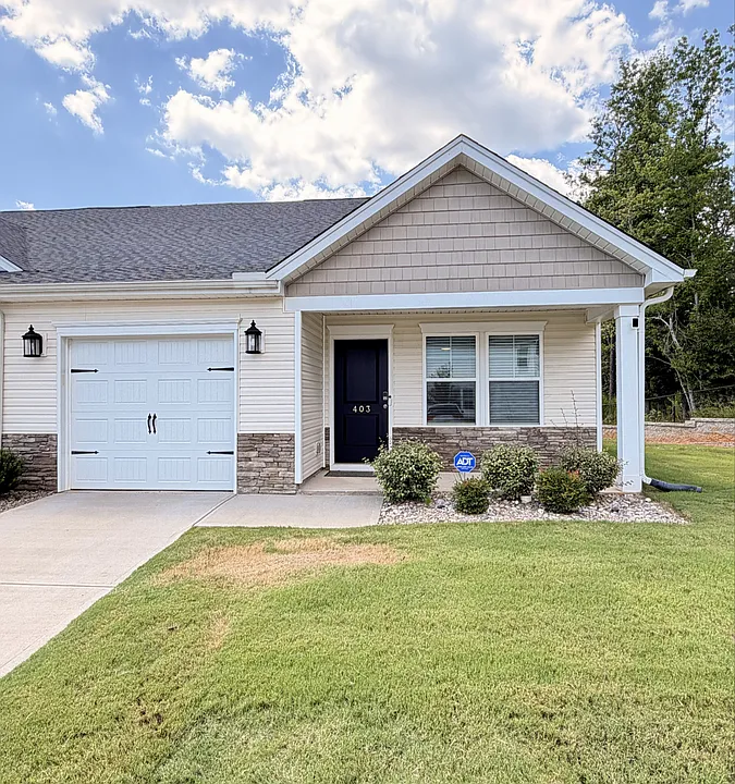 403 Moss Branch Ct