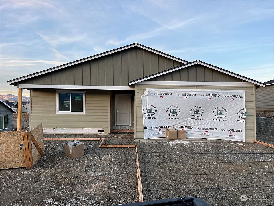 1st image of 2343 SE 3rd Street