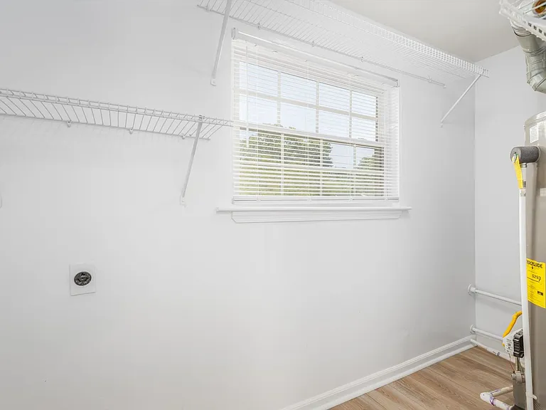 408 Lineberry Rd — Photo 45