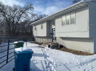 116 Chestnut St, Waterloo, IA 50703