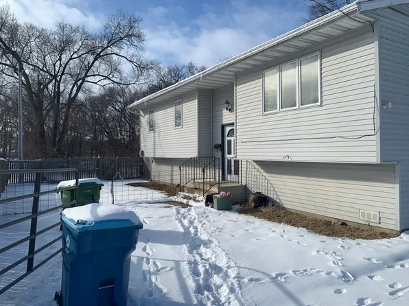 116 Chestnut St, Waterloo, IA 50703