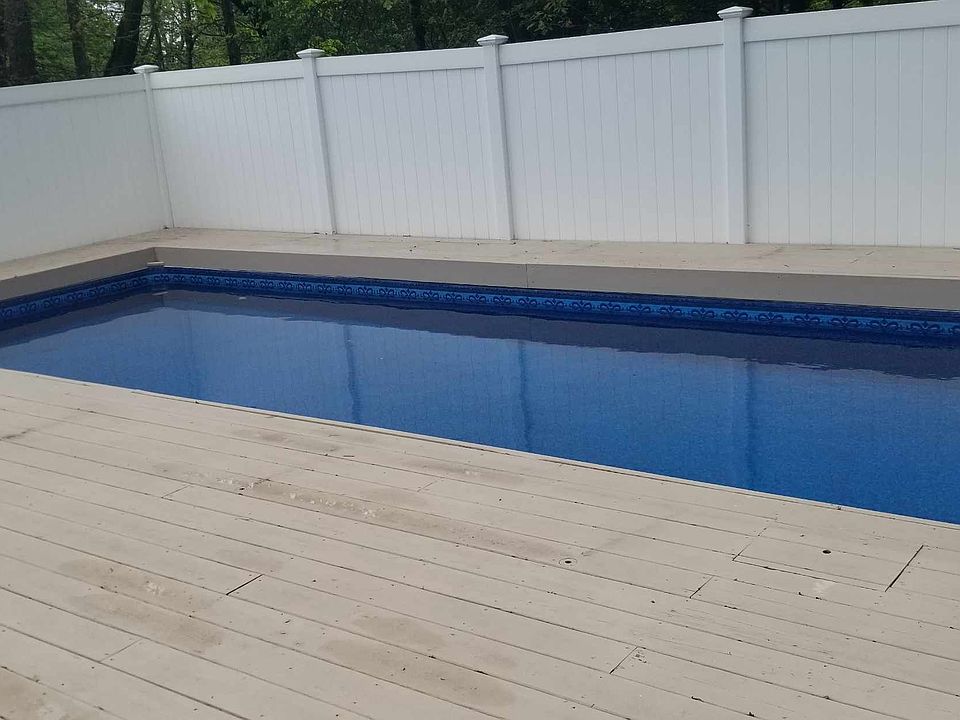 78 Leeside Drive In-ground Pool.jpg