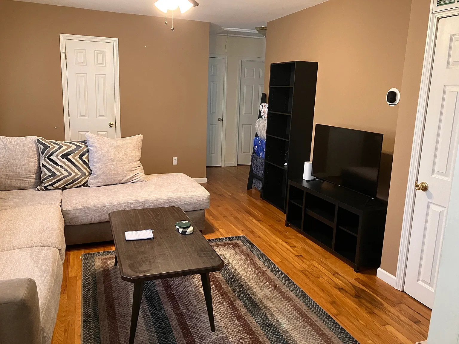 3 bed, 1231 sqft, $1,800 — Photo 3