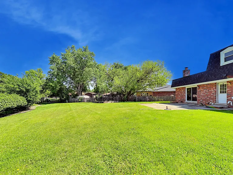 1526 Carrol Ct — Photo 34