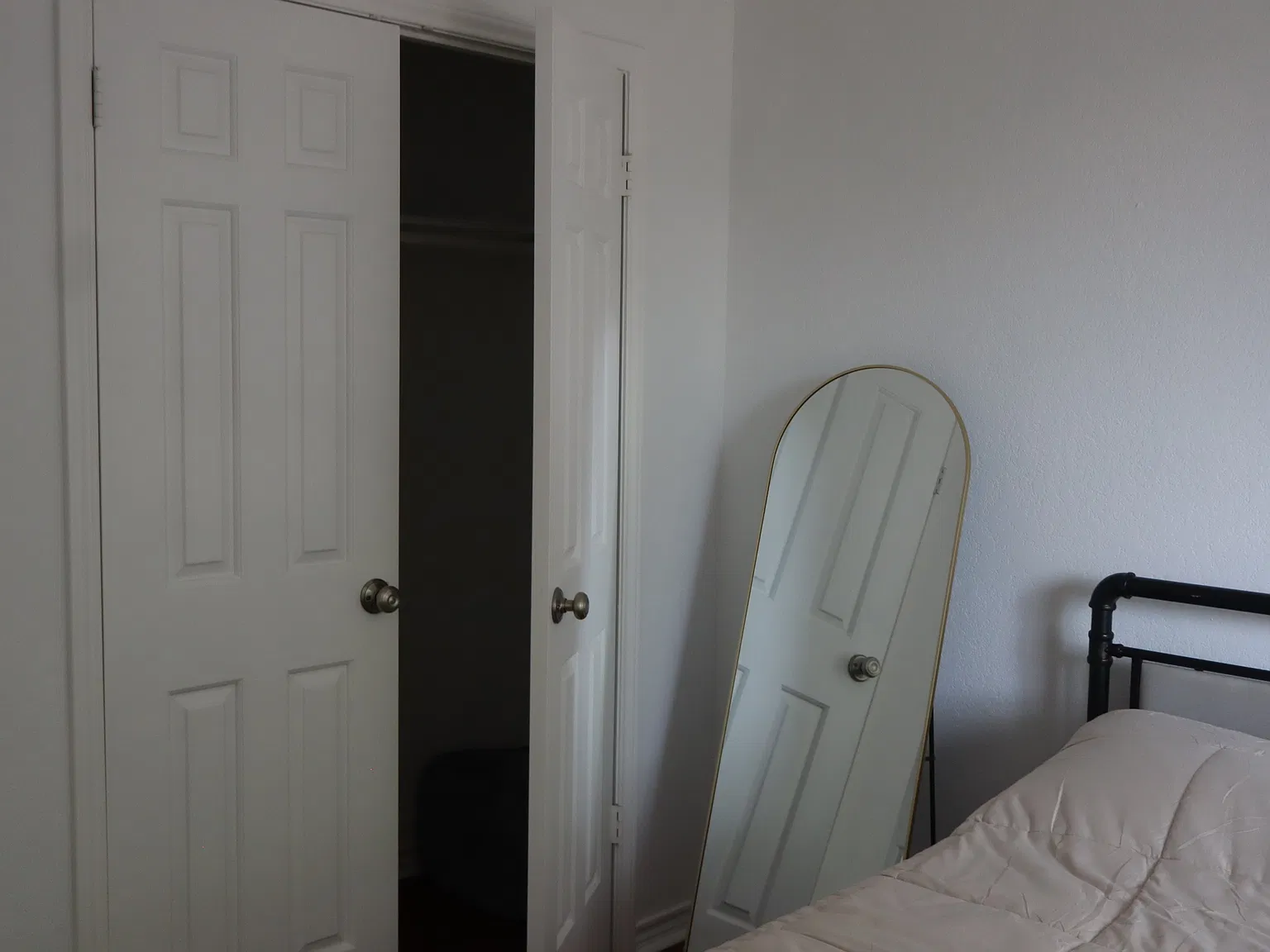 3 bed, 1347 sqft, $995 — Photo 3