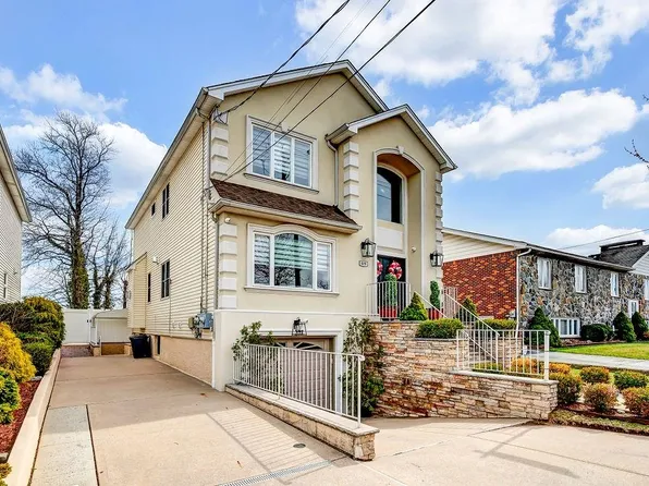 629 Marcy Avenue image 2 of 37