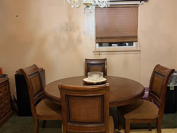 3rd image of 4727 Matilda Avenue