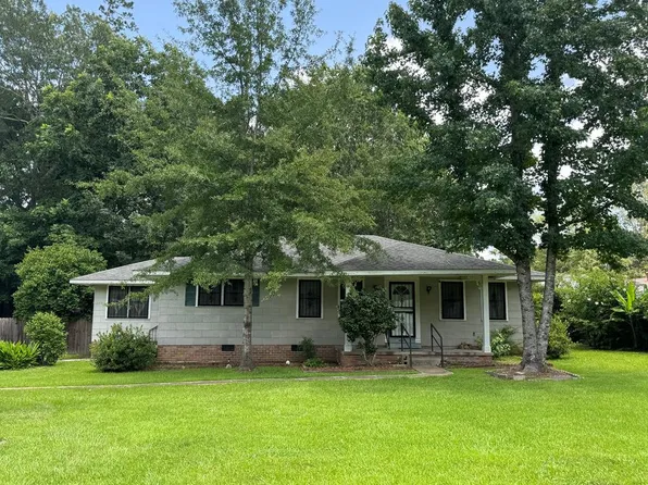 1608 N Jackson St, Brookhaven, MS 39601