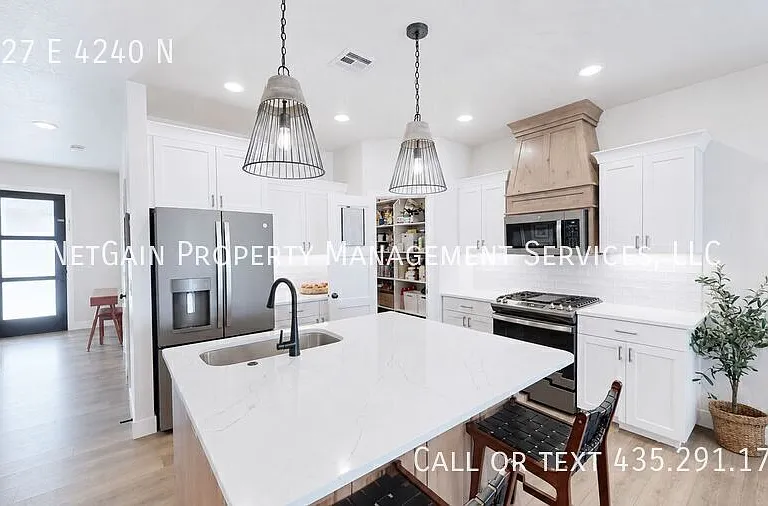 1127 E 4240 N — Photo 42
