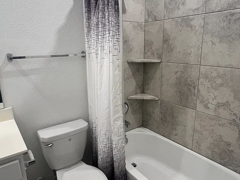 3302 Driftwood Meadow Ln — Photo 8