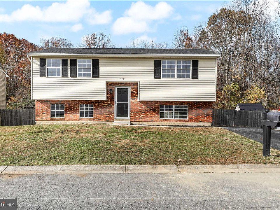 1st image of 20 Gershwin Cir