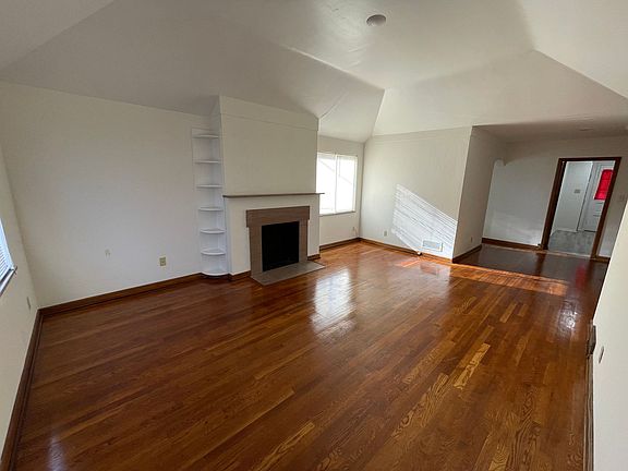 3rd image of 1655 NW Boulevard Ave #D