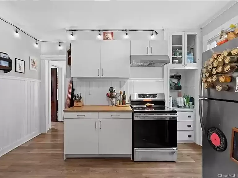 46 Foster St #2 — Photo 11