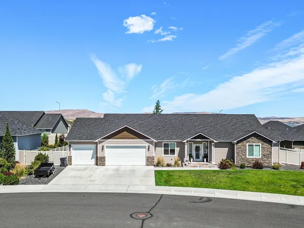 1475 Valhalla Loop, Selah, WA 98942