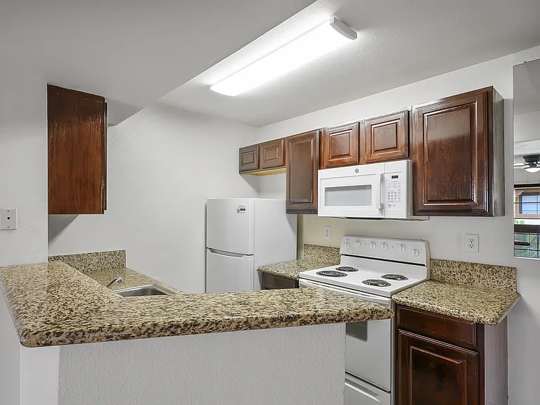 5170 S Jones Blvd #206-1 — Photo 10