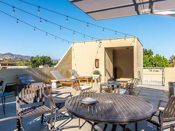 VIEW OF ROOFTOP PATIO