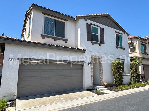 2nd image of 998 Rodeo Rd