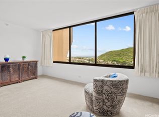 555 Hahaione St APT 14H, Honolulu, HI 96825