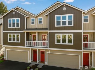 3415 S 144th Ln, Seattle, WA