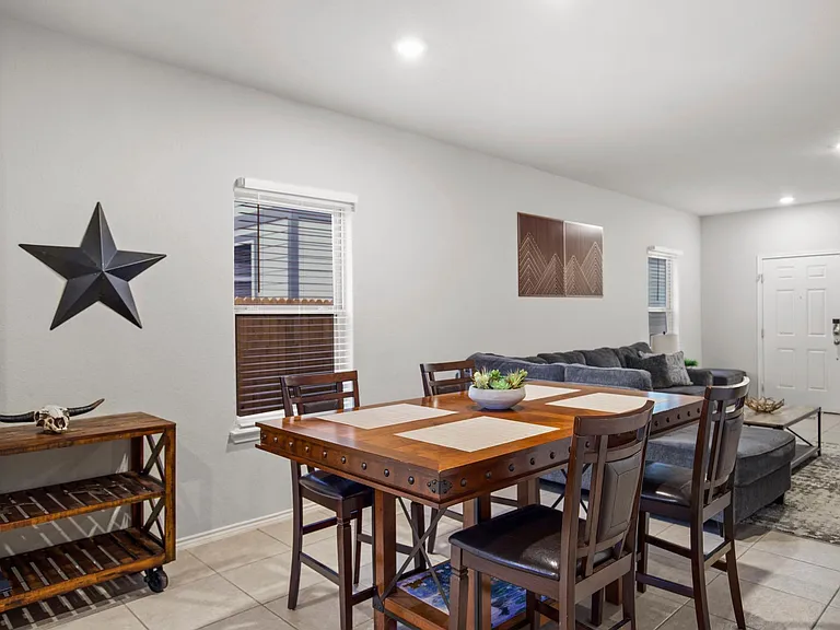 3419 Rosita Way — Photo 10