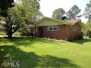 186 Malgene Dr, Cochran, GA 31014