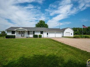 10727 SW Auburn Rd, Wakarusa, KS 66546