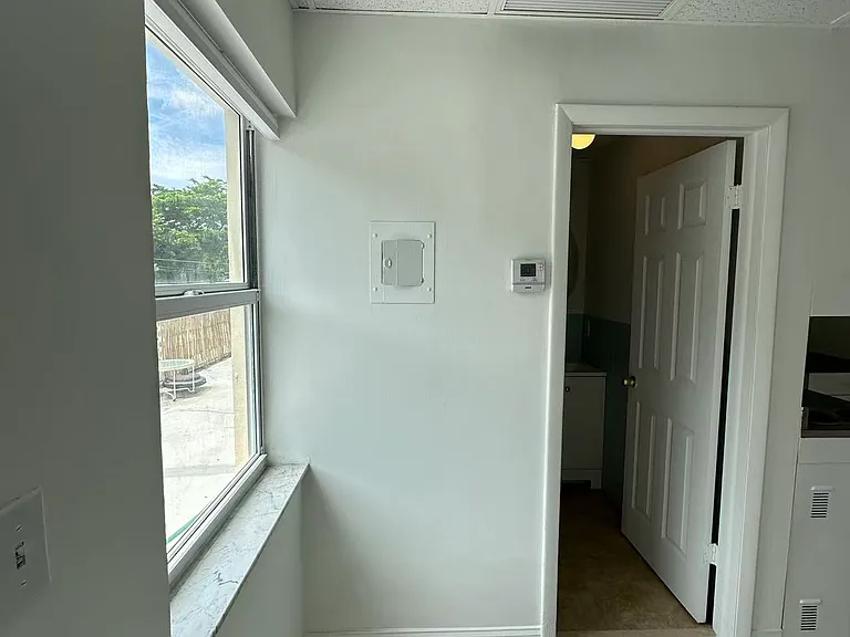 3100 NE 9th St #1 — Photo 7