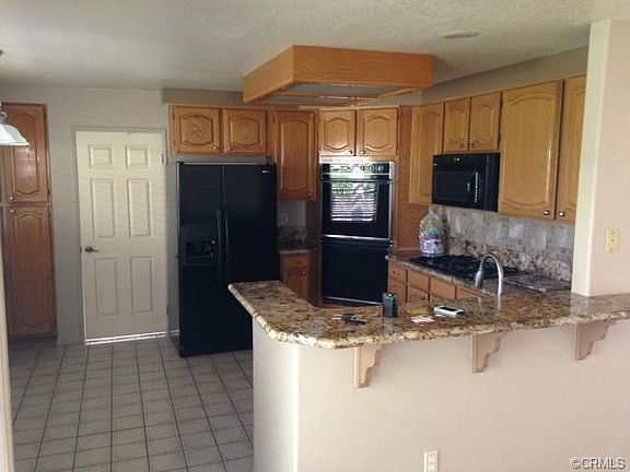 4th image of 41658 Avenida De La Reina
