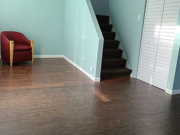 3rd image of 1733 N Talman Ave Floor 2