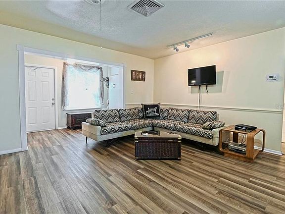 2nd image of 6032 Arlene Way