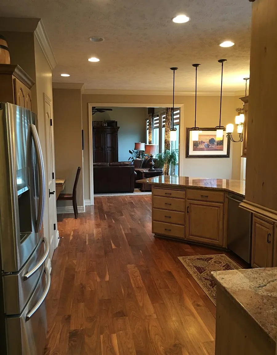 4 bed, 3.5 bath, 3500 sqft, $3,750 — Photo 2