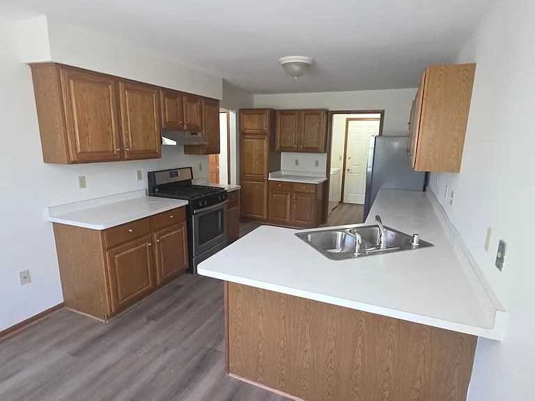 3205 S Ridgecrest Ct — Photo 8
