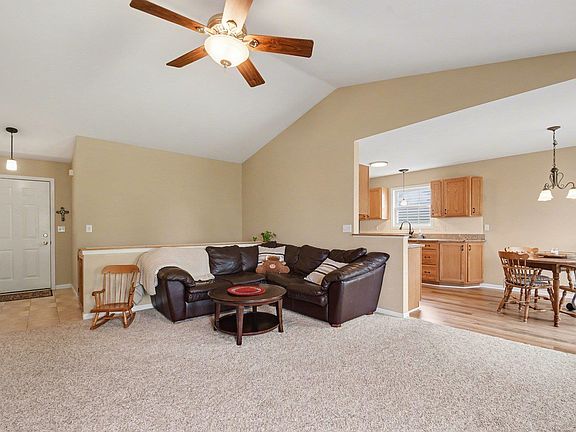3rd image of 4335 Field Gate Dr E