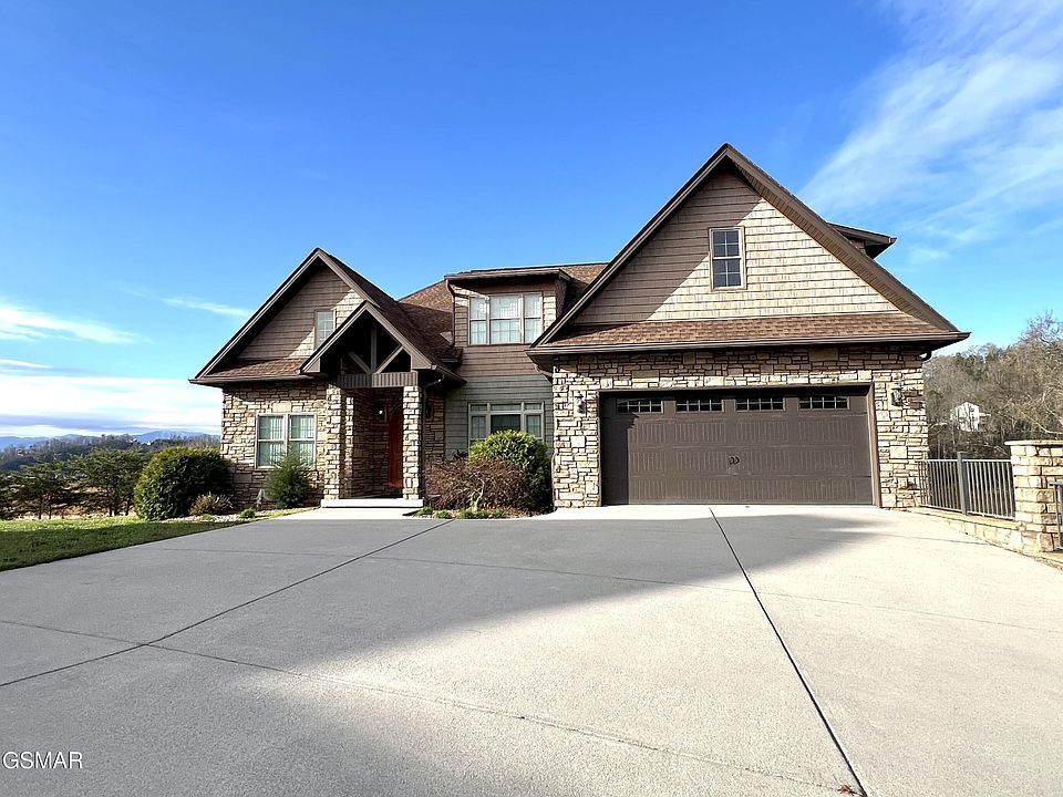 1st image of 614 Watercrest Ln