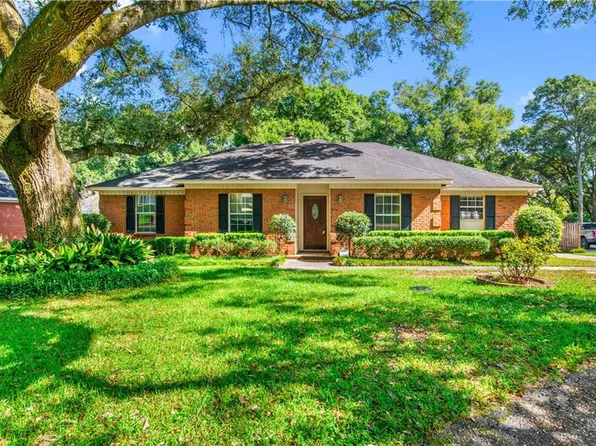 7050 Huntington Ct N, Mobile, AL 36619