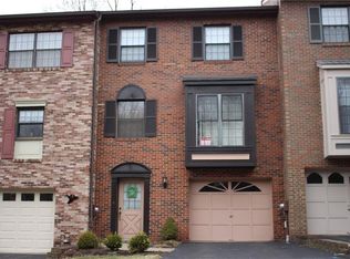 606 Briarleaf Dr, Pittsburgh, PA