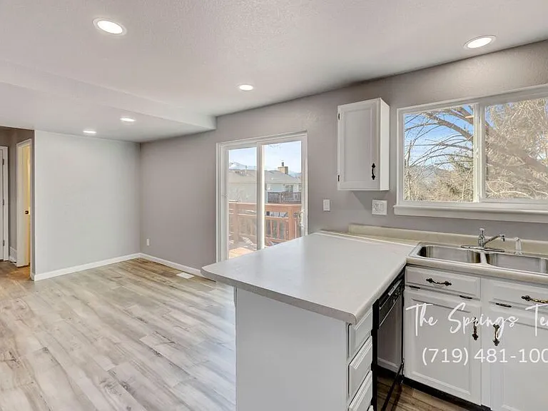 6460 Bugle Dr — Photo 13