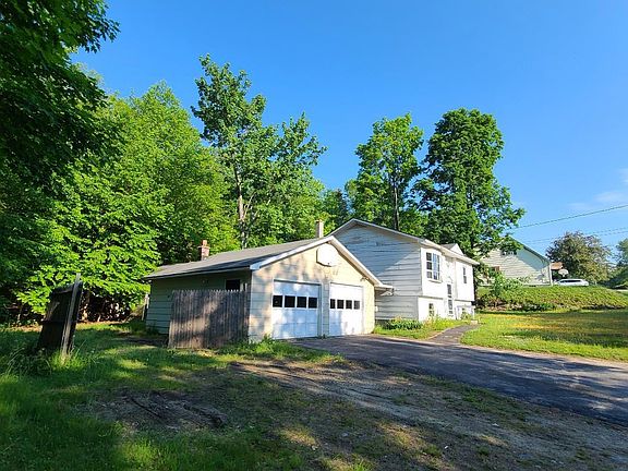 2nd image of 15 Bret St